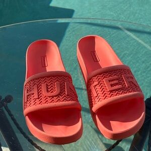 Hunter Coral Slide Sandals